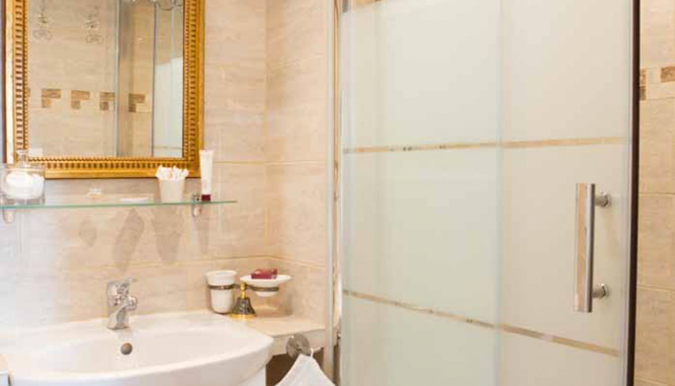 Tosca Bathroom